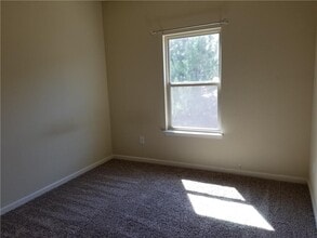 609 Oakside Pl in Acworth, GA - Building Photo - Building Photo