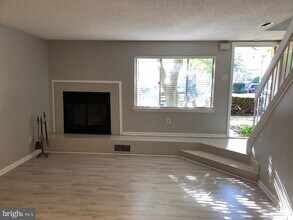 309 Headhouse Ct in Chesterbrook, PA - Building Photo - Building Photo