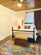 239 E Woodlawn Ave in San Antonio, TX - Building Photo - Building Photo