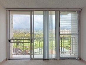 949 Ala Nanala St in Honolulu, HI - Building Photo - Building Photo