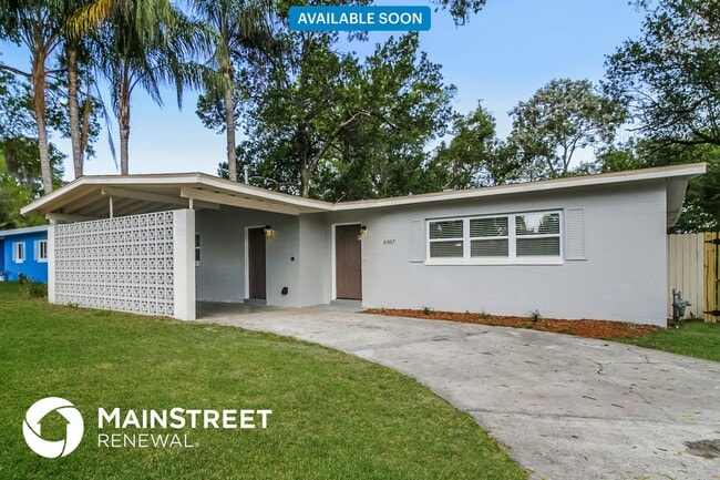 property at 6007 Oakcrest Cir