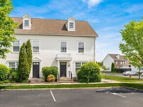 3679 Bracknell Forest Dr in Groveport, OH - Building Photo - Building Photo