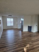 536 Hamilton St, Unit 536 in Medford, OR - Foto de edificio - Building Photo