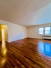 223 Prospect Ave, Unit C in Hackensack, NJ - Foto de edificio - Building Photo