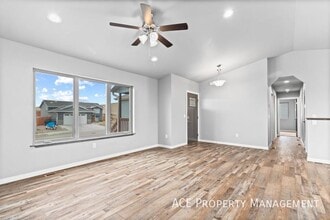 304 Giants Dr in Rapid City, SD - Building Photo - Building Photo