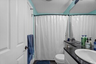 324 Dorchester St in Boston, MA - Building Photo - Building Photo