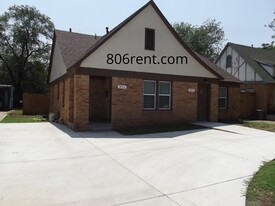 2211 17th St in Lubbock, TX - Building Photo