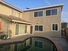 4752 Amberwood Ave in La Palma, CA - Building Photo