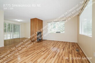 8775 Springridge Rd NE in Bainbridge Island, WA - Building Photo - Building Photo