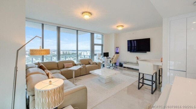 property at 220 Lake Shore Dr