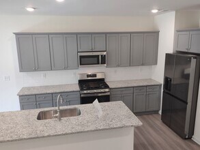 231 Quinn Rd in Wesley Chapel, NC - Building Photo - Building Photo