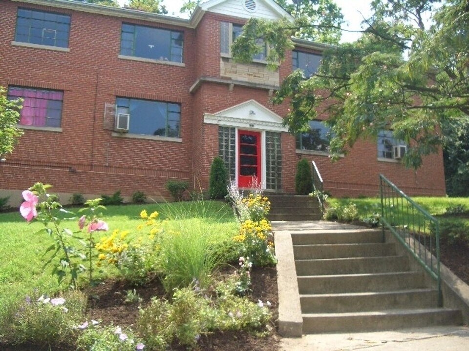 203 Loraine Ave-Unit -203 2 in Cincinnati, OH - Building Photo