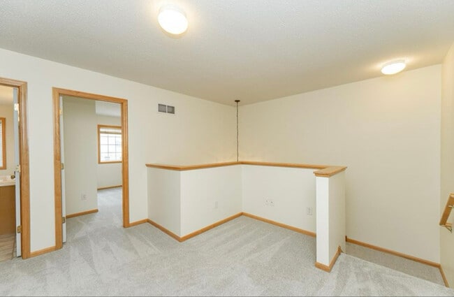 5987 Sandcherry Pl NW in Rochester, MN - Building Photo - Building Photo