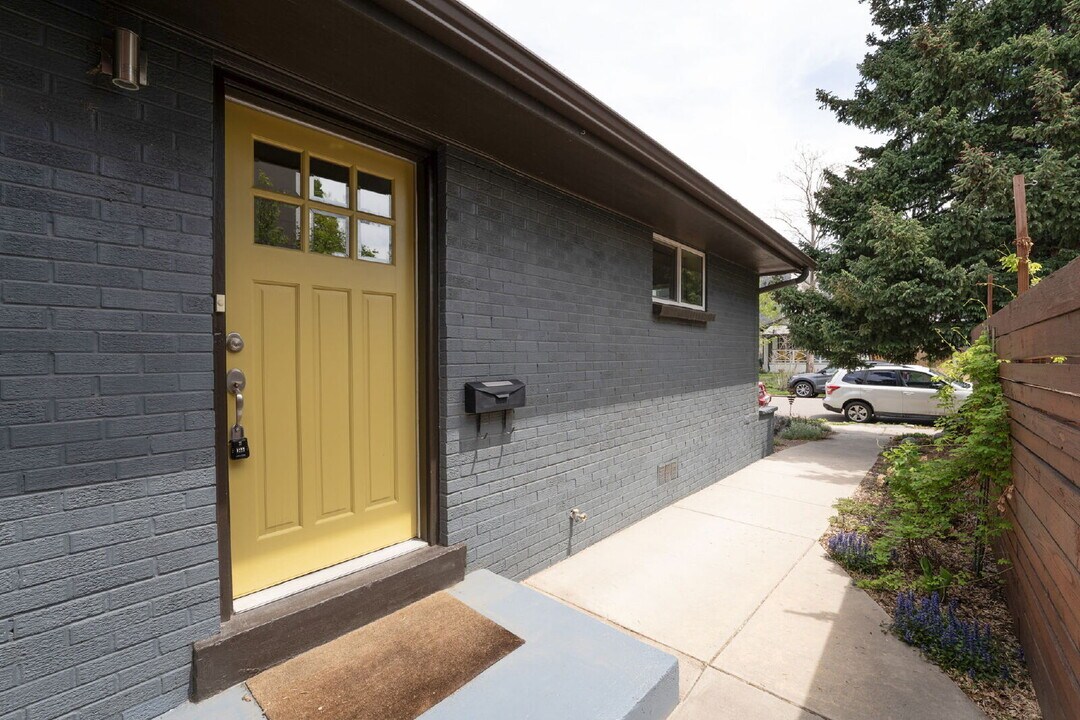 3879 Utica St in Denver, CO - Building Photo