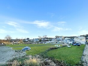 54 5th St in Highlands, NJ - Building Photo - Building Photo