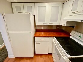 28 Upton St, Unit 1 in Boston, MA - Building Photo