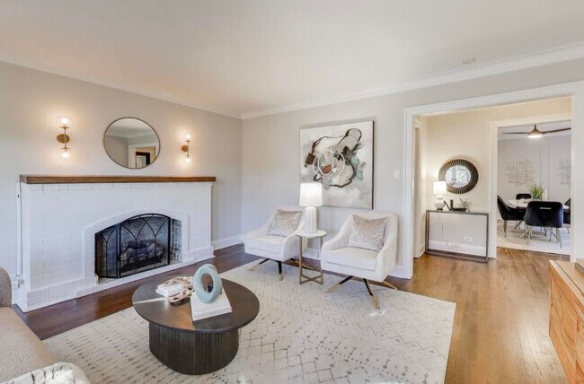 1628 W Columbia Ave in Chicago, IL - Building Photo - Building Photo