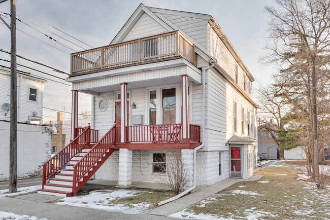 812 Beloit Ave, Unit 1