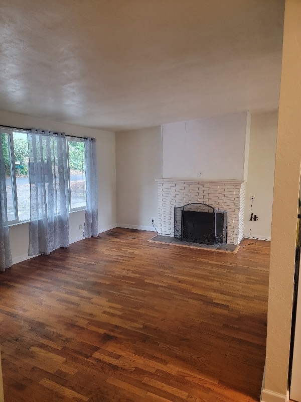 1953 Riverview St in Eugene, OR - Foto de edificio - Building Photo