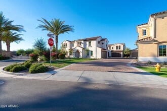 4015 S Pecan Dr in Chandler, AZ - Building Photo - Building Photo