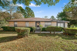 20706 Emerald St in Prairie View, TX - Building Photo