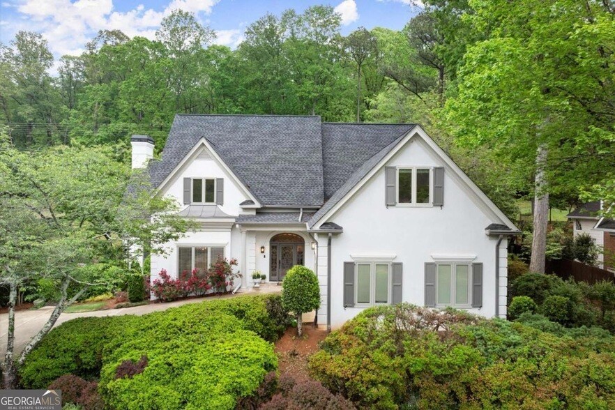 1431 Waterford Green Dr, Unit 602 in Marietta, GA - Building Photo