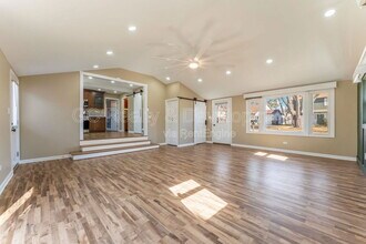 72 Clover Dr in Crystal Lake, IL - Building Photo - Building Photo