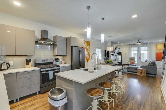 property at 1910 11th Ave N