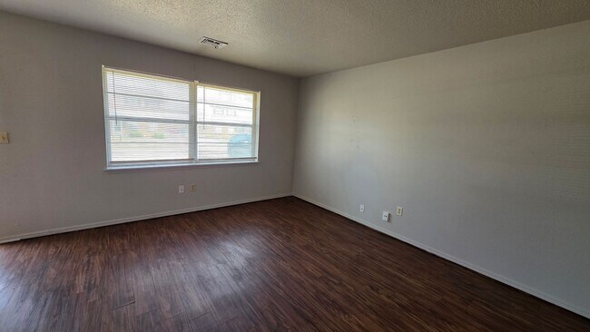 2610 Elwood Dr in Edmond, OK - Building Photo - Building Photo