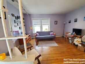 202 St Paul St, Unit 12 in Brookline, MA - Building Photo - Building Photo