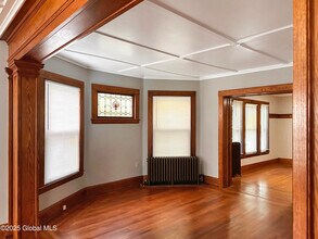 157 Washington St in Saratoga Springs, NY - Building Photo - Building Photo