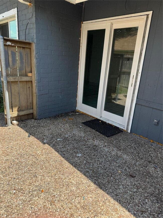 6900 S 1st St in Austin, TX - Building Photo - Building Photo
