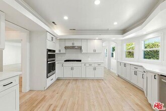 4640 Laurelgrove Ave in Los Angeles, CA - Building Photo - Building Photo