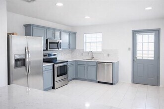 10008 Cougar Tr in Fort Worth, TX - Building Photo - Building Photo