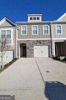 6372 Princeton Ridge Dr in Lithonia, GA - Building Photo