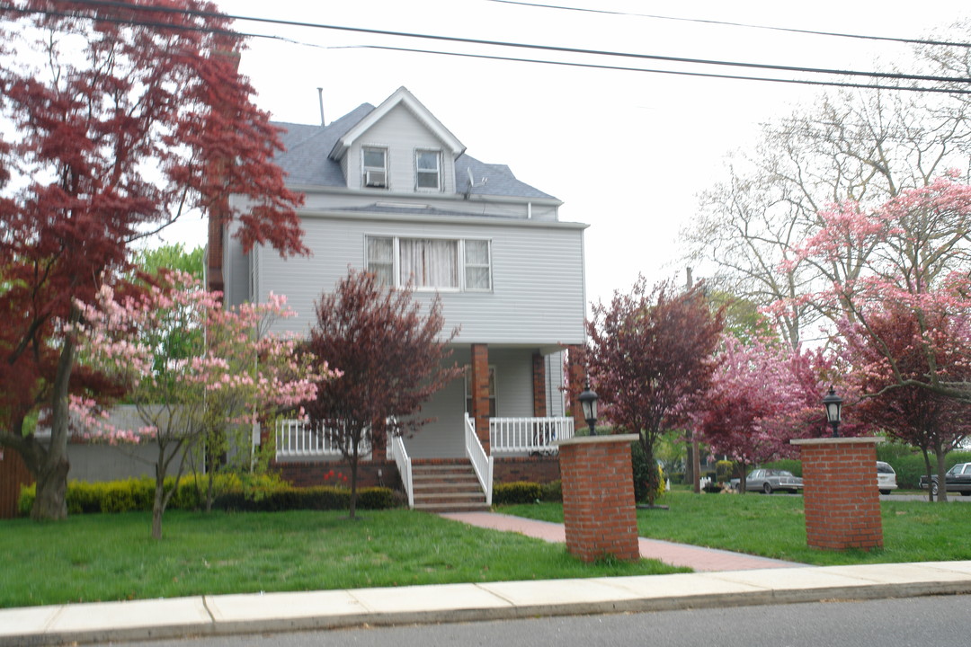 397 Sairs Ave in Long Branch, NJ - Building Photo