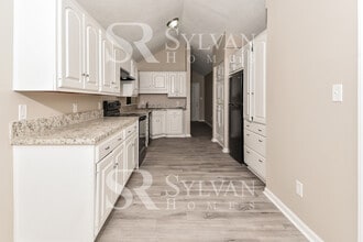 408 Maingate Dr in Columbia, SC - Building Photo - Building Photo