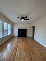 610 E 74th St, Unit 1w in Chicago, IL - Building Photo
