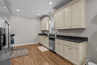 9553 14th Bay St in Norfolk, VA - Building Photo - Building Photo