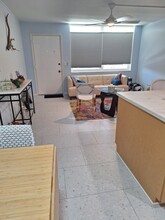 7645 Sun Island Dr S, Unit 307 in South Pasadena, FL - Foto de edificio - Building Photo