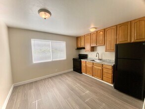 33935 13th St in Union City, CA - Foto de edificio - Building Photo