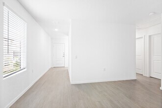 1355 Loop St in San Antonio, TX - Building Photo - Building Photo