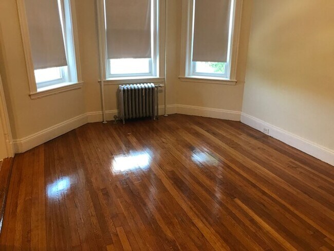 235 Park Dr in Boston, MA - Building Photo - Building Photo