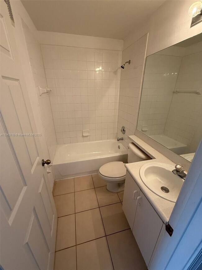 property at 6815 Sienna Club Dr