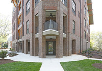 2312 Selwyn Ave in Charlotte, NC - Foto de edificio - Building Photo