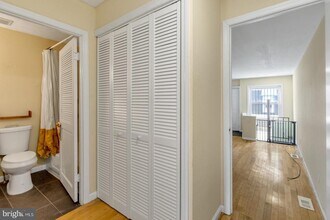 711 S 5th St in Philadelphia, PA - Building Photo - Building Photo