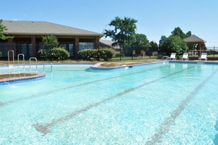 Madison Park in Lubbock, TX - Building Photo
