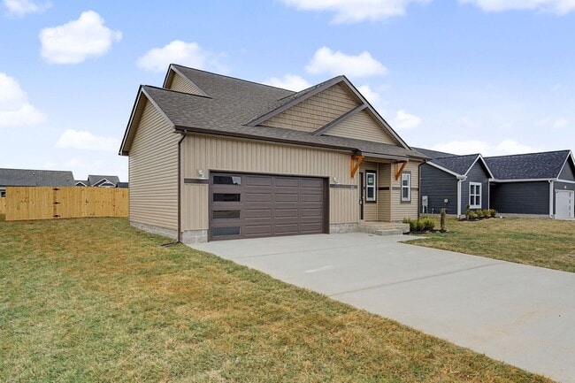 366 Galway Dr in Clarksville, TN - Building Photo - Building Photo