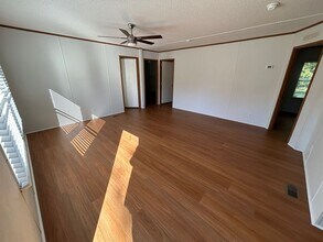 1386 Cherrytree Rd NE in Winnabow, NC - Building Photo - Building Photo