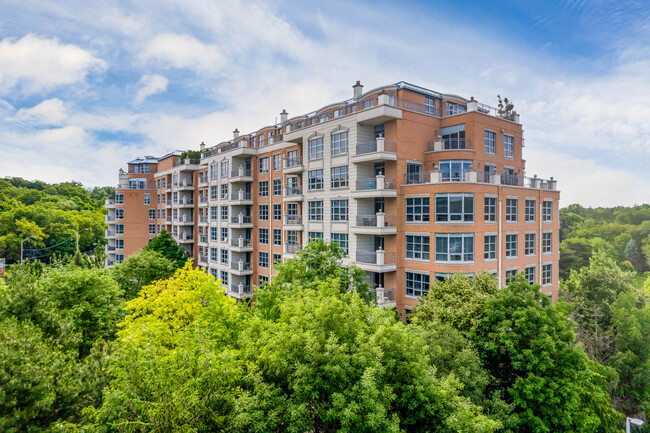 Tridel Built Luxury Condo in Toronto, ON - Building Photo - Building Photo